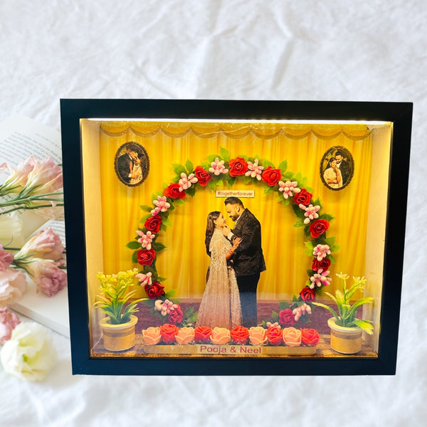 3D Couple Miniature Frame