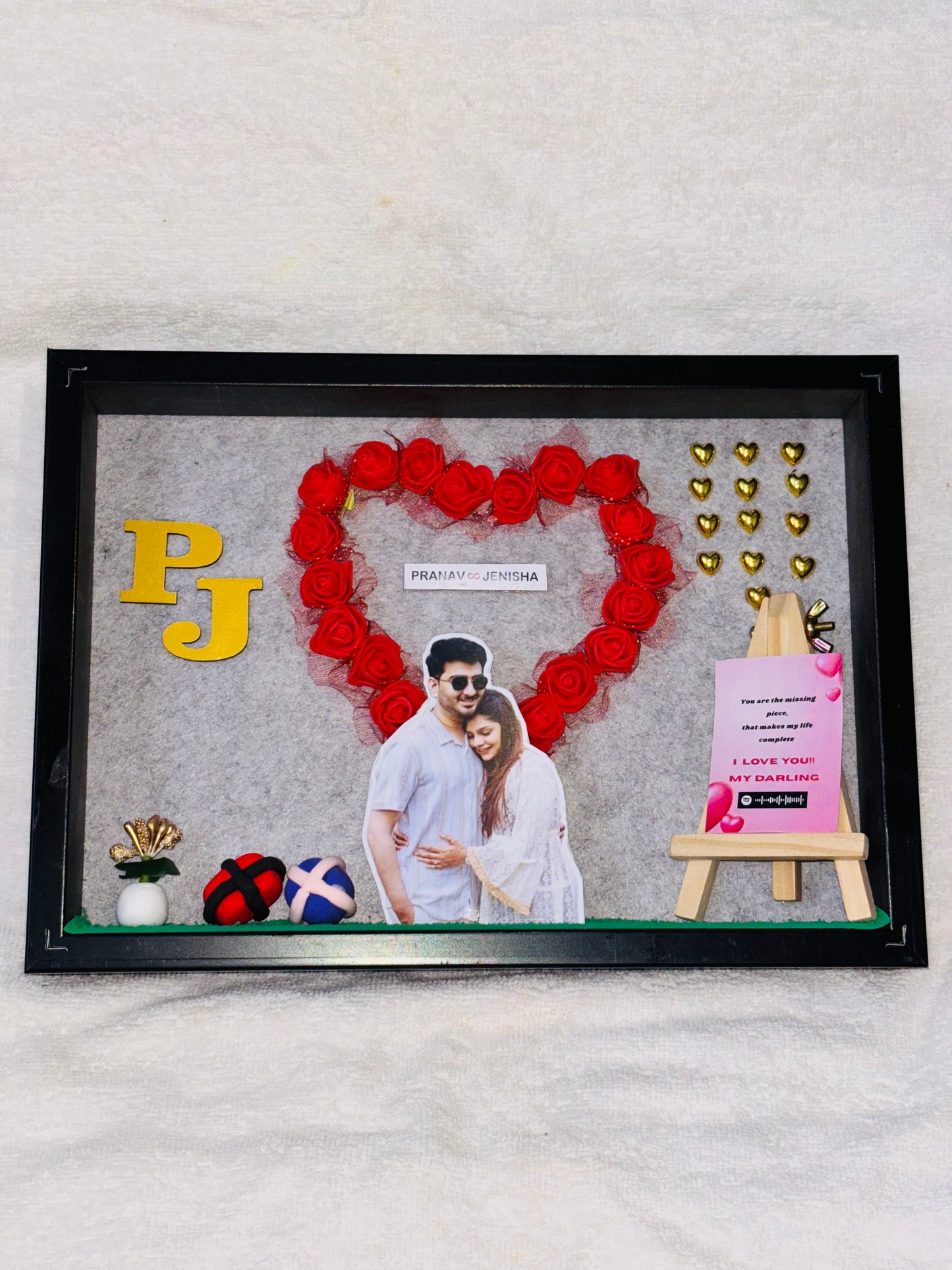 3D Miniature Couple Frame + Free Gift