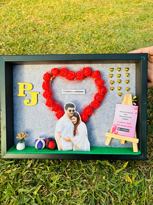 3D Miniature Couple Frame + Free Gift