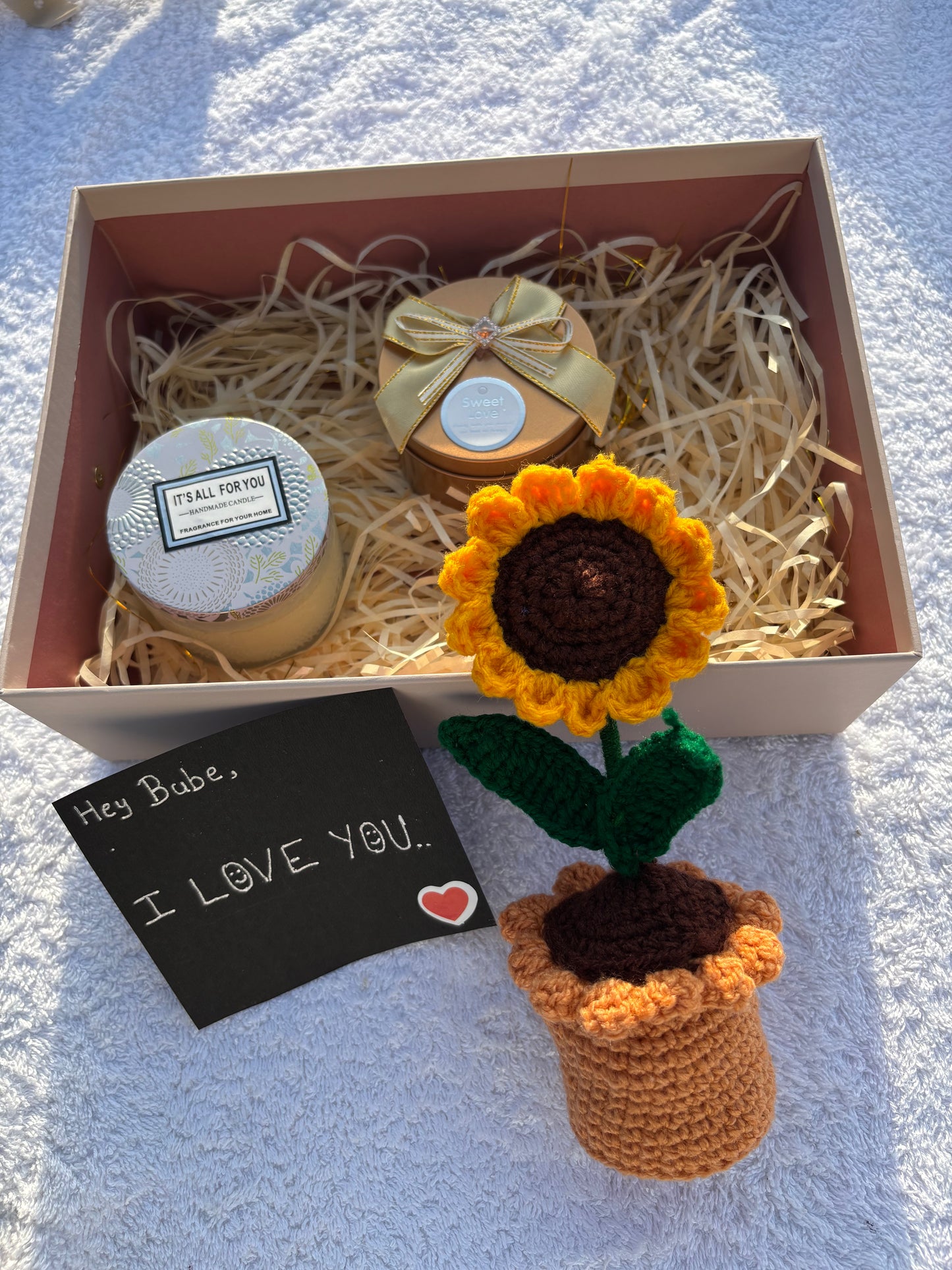 Crochet Hamper + Personalized Note + Free Gift