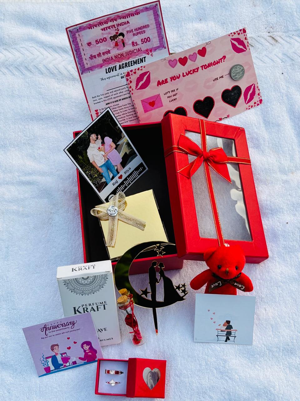 Best Couple Hamper + Free Gift