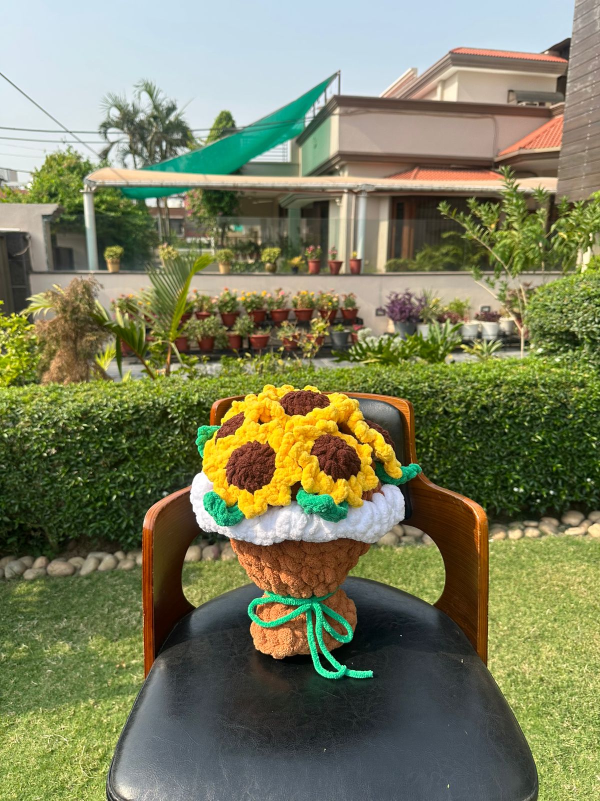 Chunky crochet bouquet